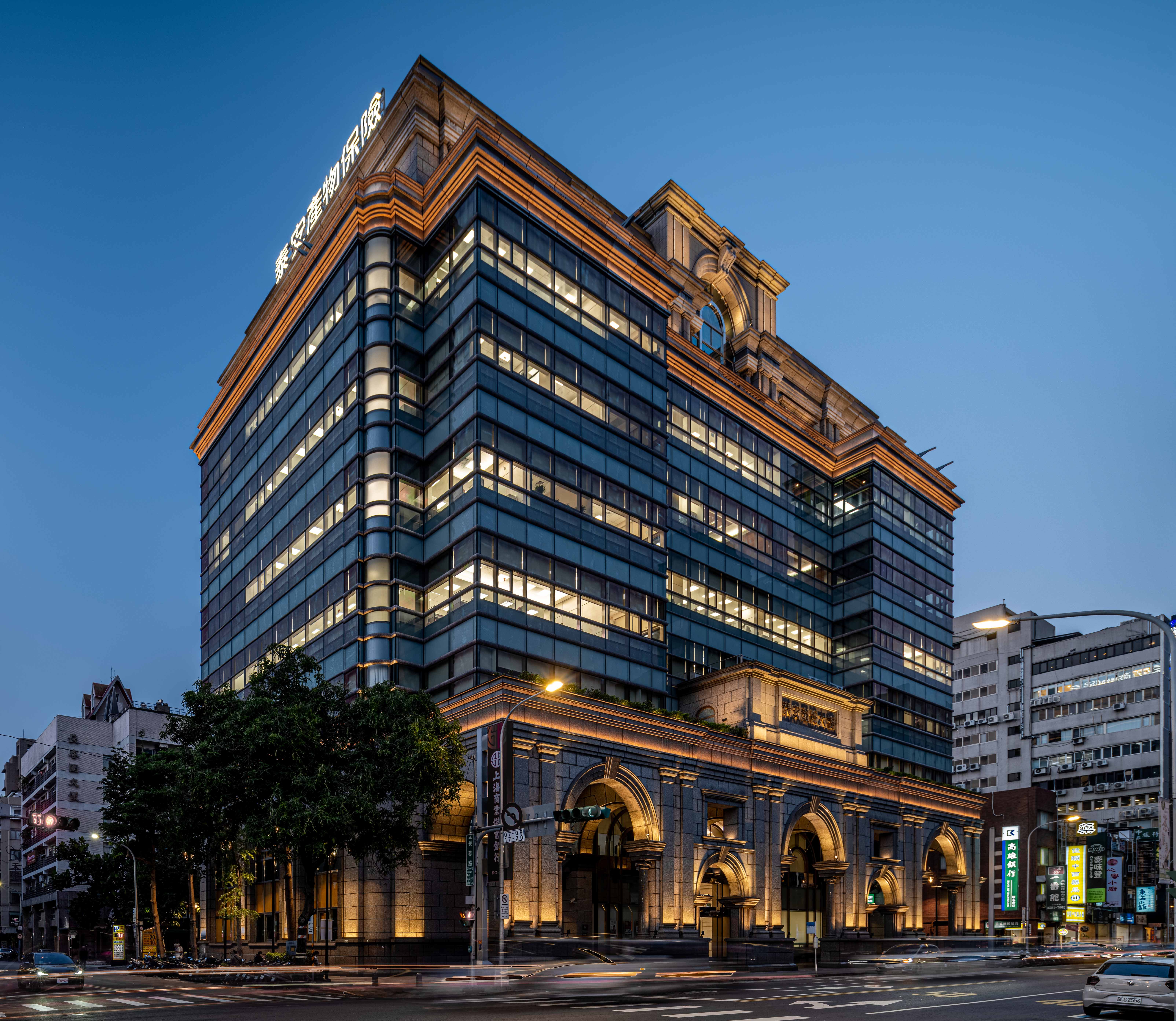 泰安產險大樓獲得國際LIT照明設計獎。